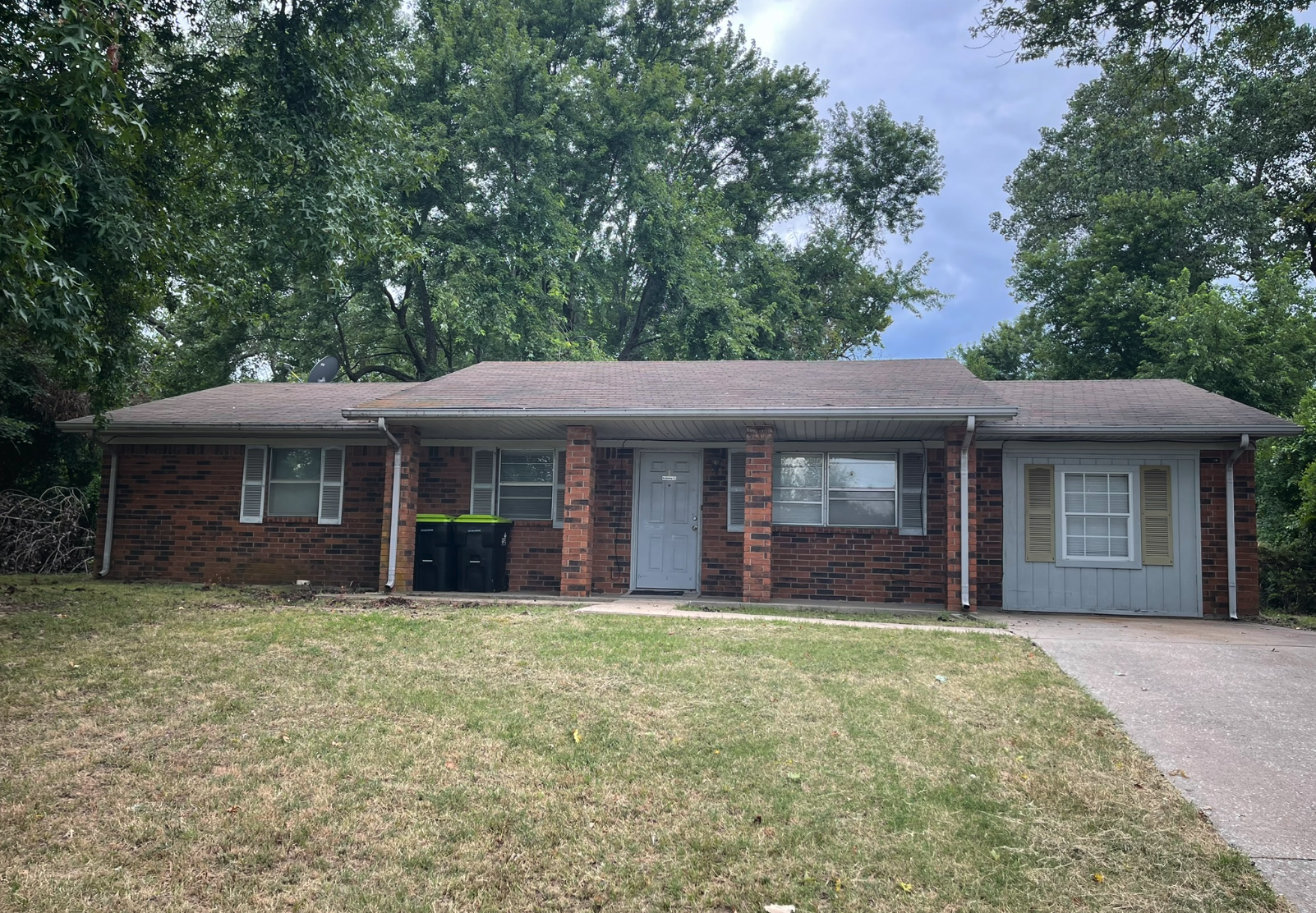 🏠 Local Landlord Selling Single-Family 4 Bedroom 2 Bath Brick Home – Ada